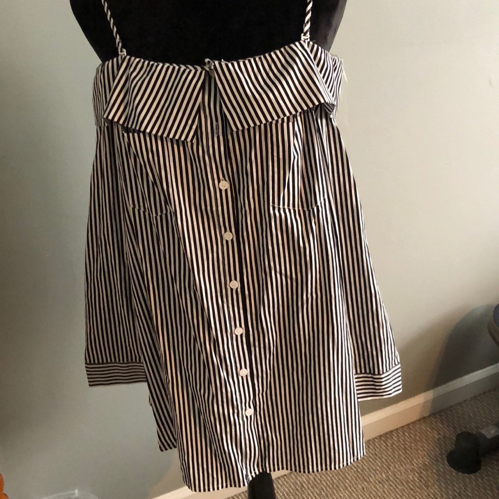 NWT button down off shoulder shirt/dress L